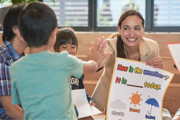 英会話の効果的な勉強法とは？初心者にオススメの方法を解説！サムネイル